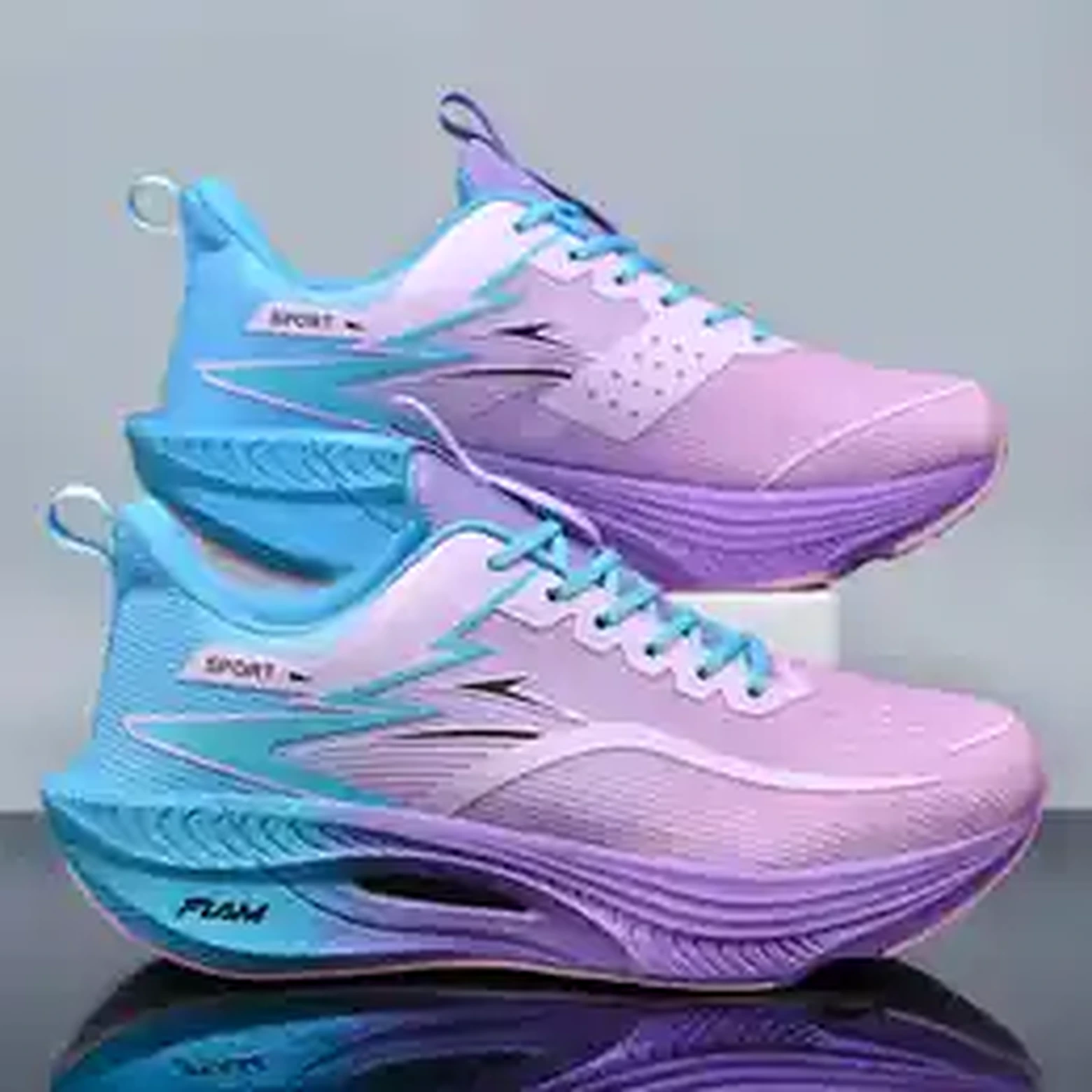 Lightweight Breathable Sports Running Shoes product image