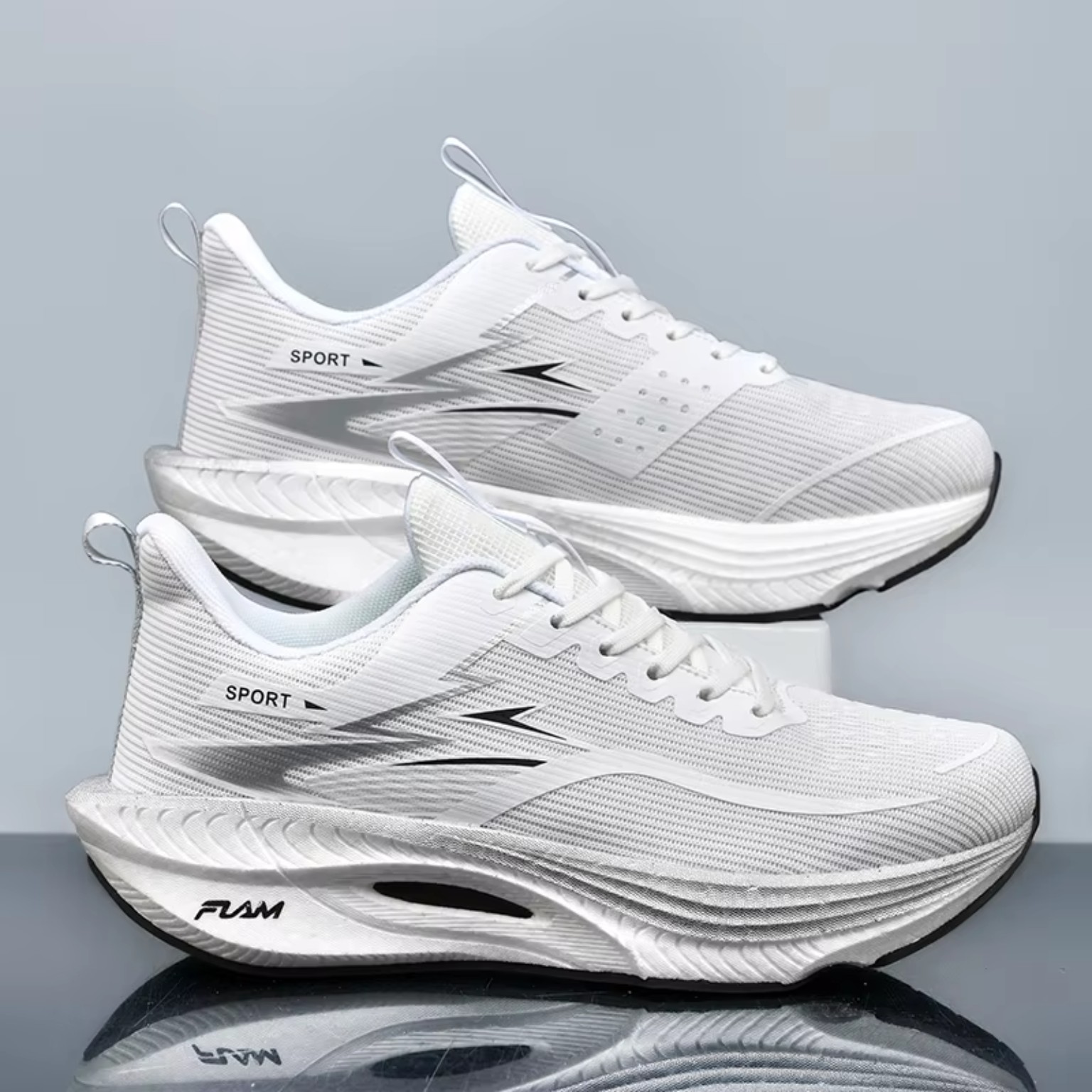 Lightweight Breathable Sports Running Shoes product image